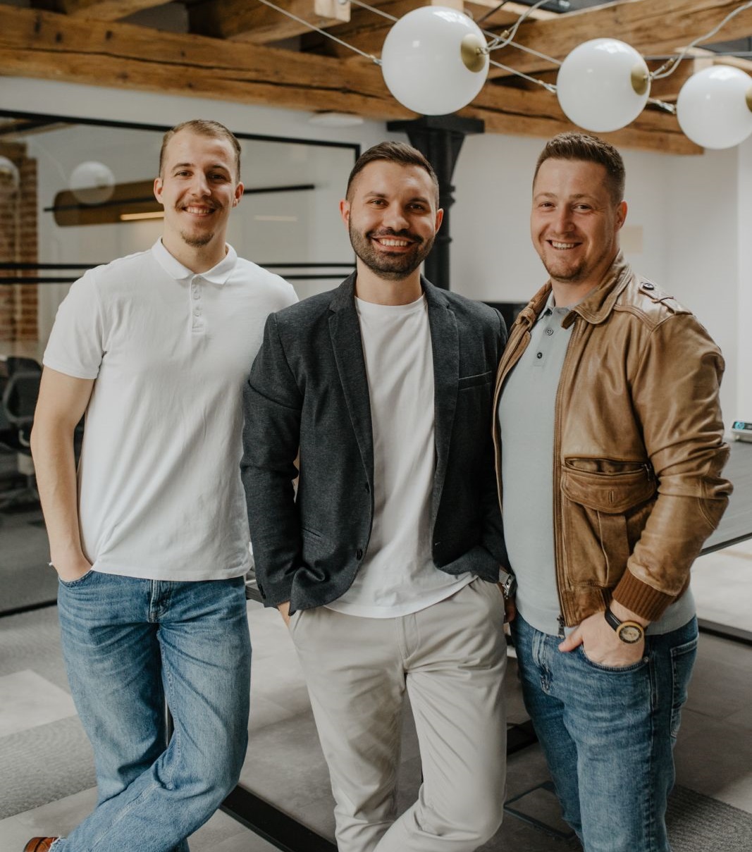 Echipa All About Finance